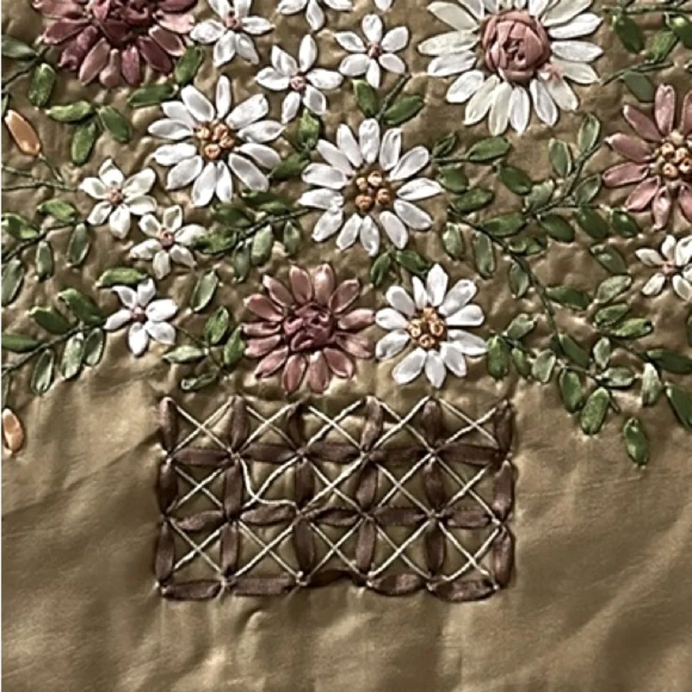 N/A silk embroidered